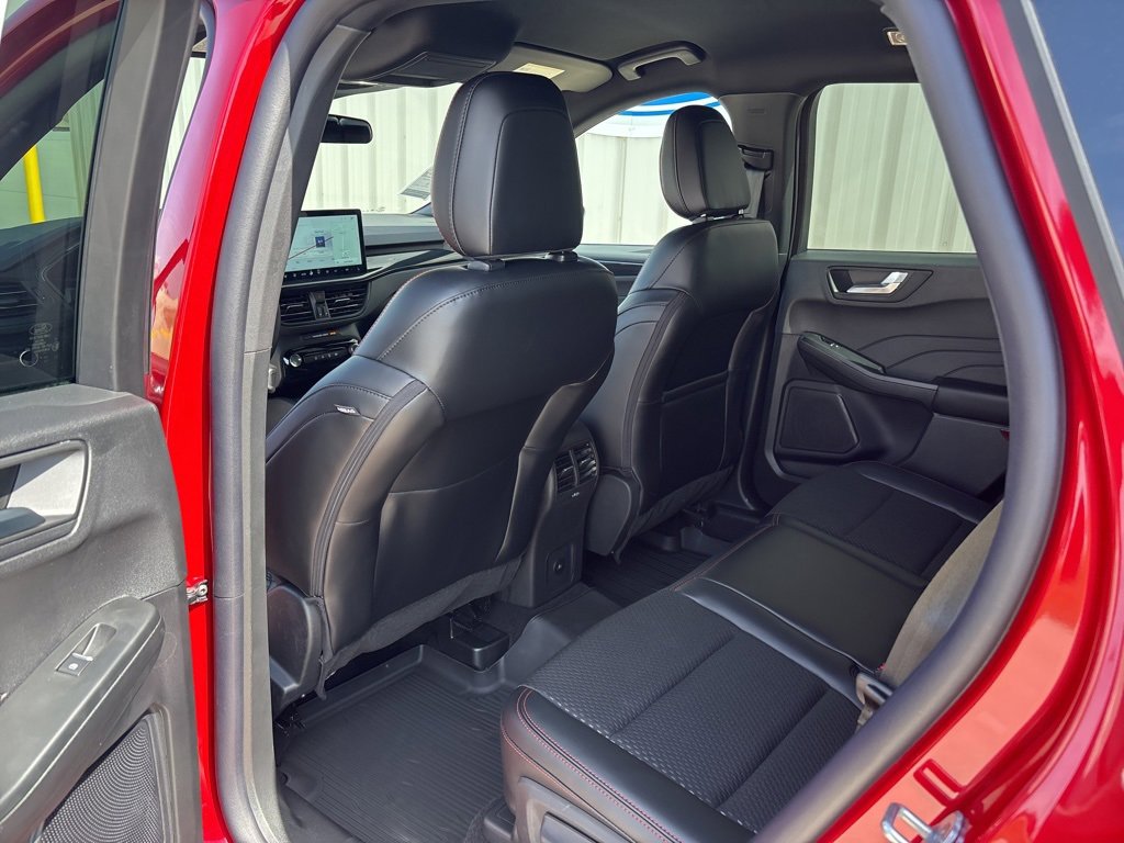 New 2025 Ford Escape ST-Line w/ Tech Pack #1 image 24