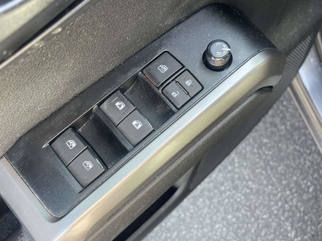Used 2023 Toyota Tacoma SR5 RWD image 19