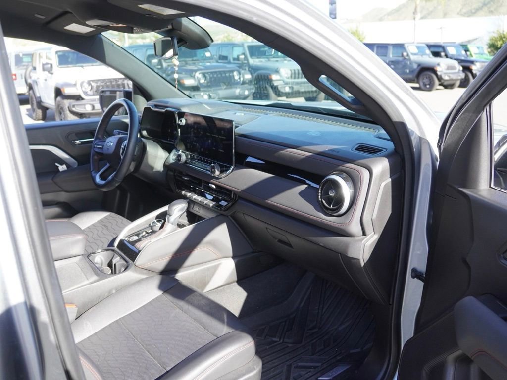 Used 2023 Chevrolet Colorado Z71 w/ Z71 Convenience Package 2 image 25