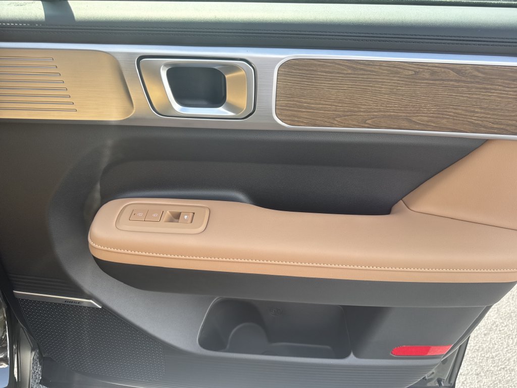 New 2026 Hyundai Santa Fe Limited FWD image 14