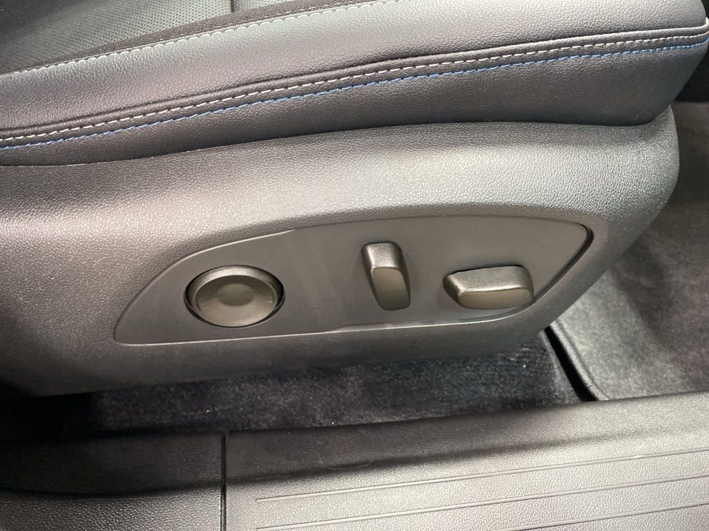 New 2026 Chevrolet Equinox EV LT image 21