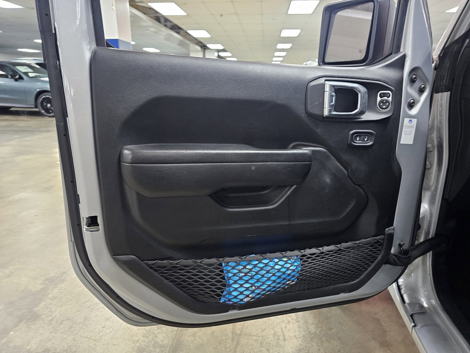 Used 2022 Jeep Wrangler Unlimited Sport image 11