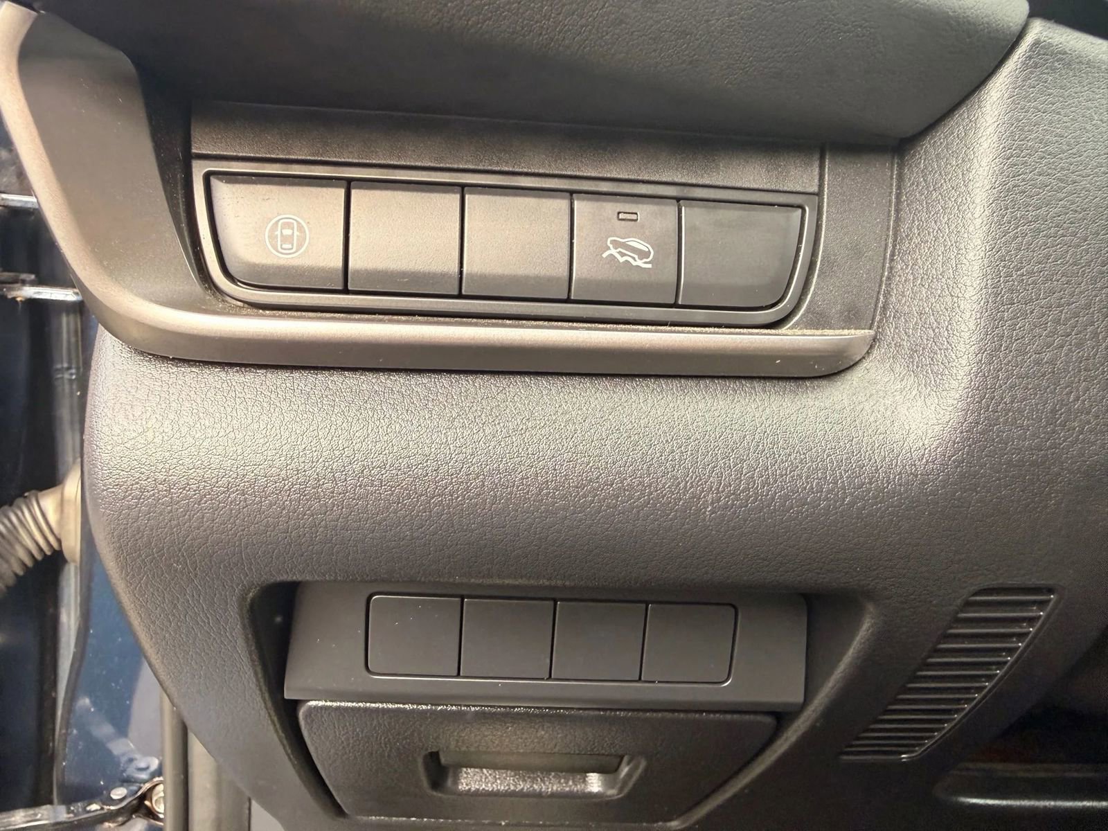 Used 2020 MAZDA CX-30 AWD w/ Select Package image 13