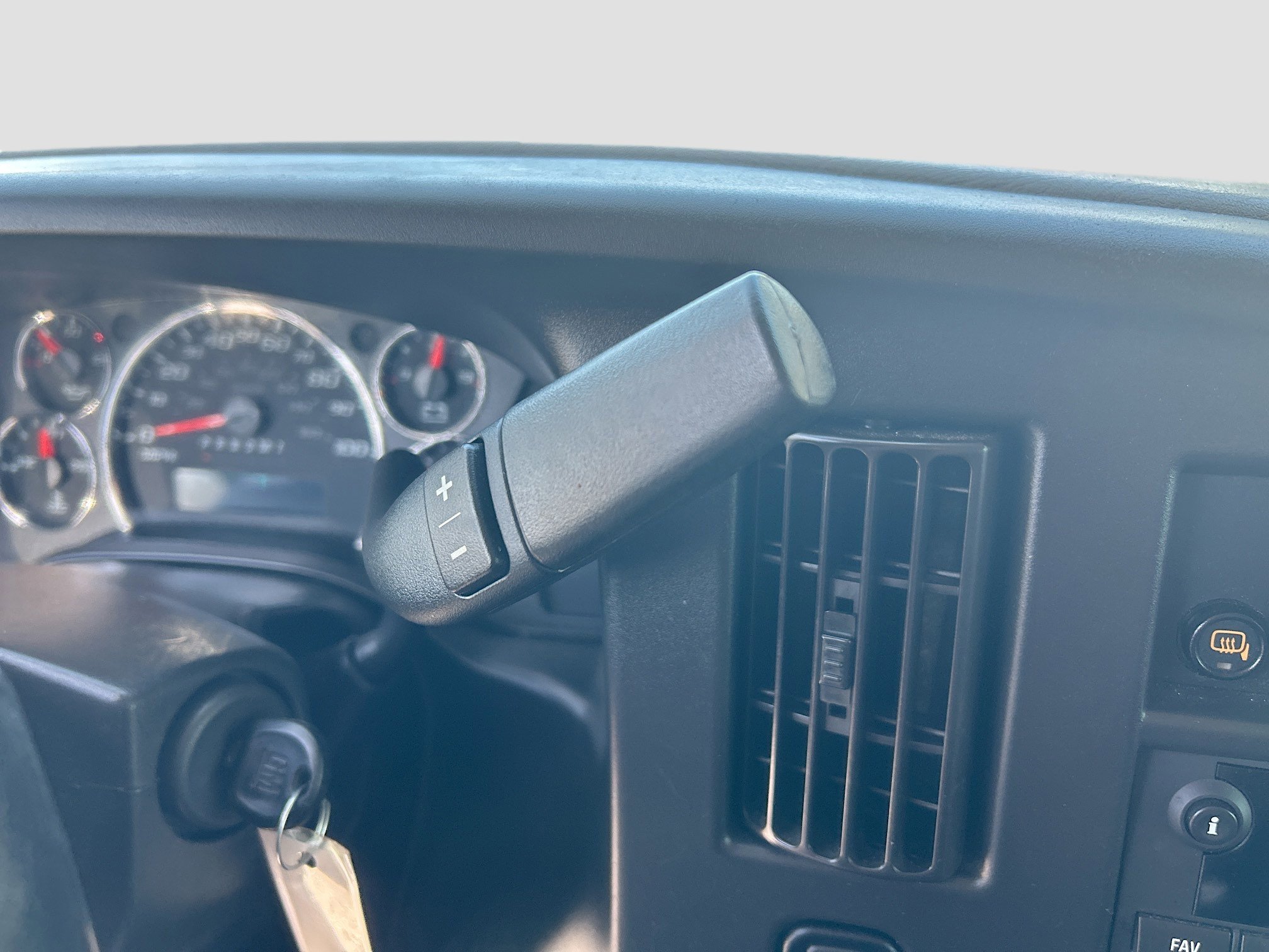 Used 2021 GMC Savana 2500 w/ Driver Convenience Package RWD image 15