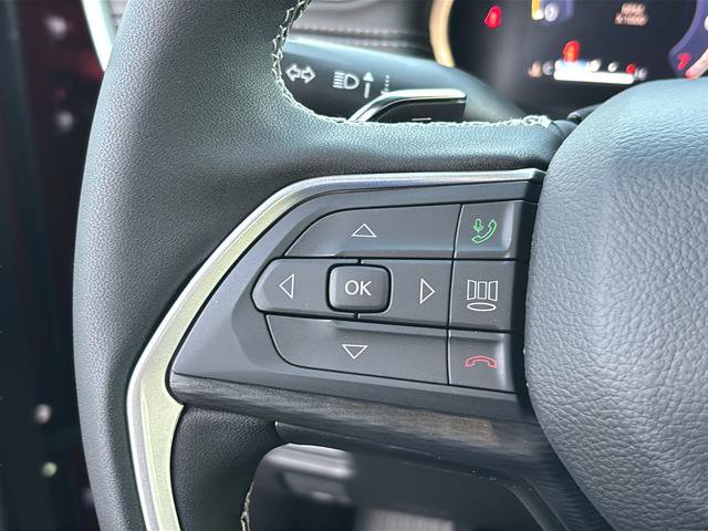 New 2025 Jeep Grand Cherokee Altitude image 26