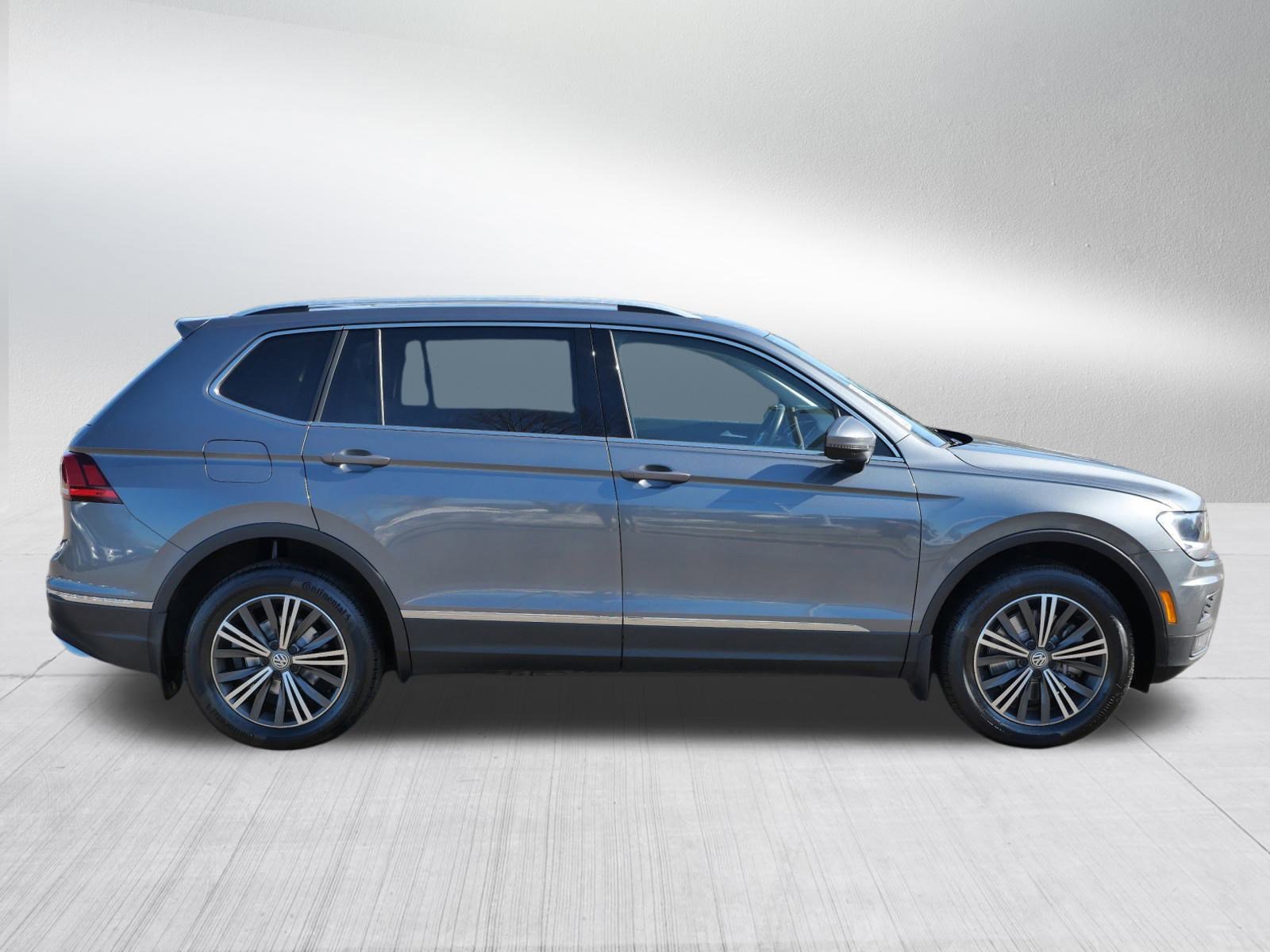Used 2019 Volkswagen Tiguan SEL image 8
