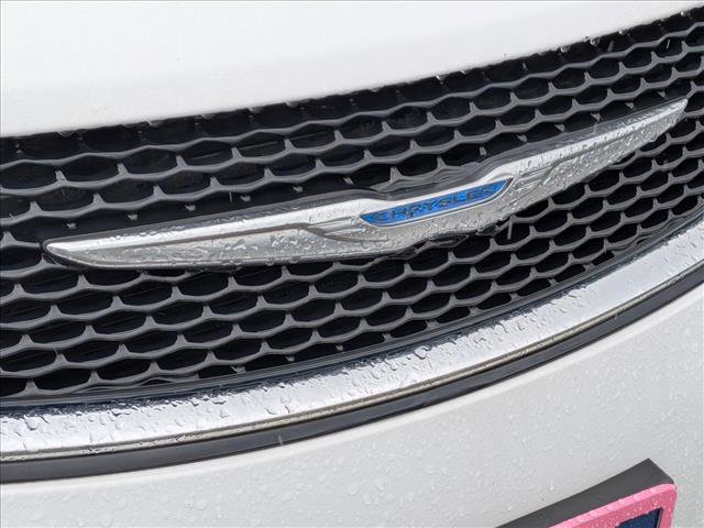 Used 2018 Chrysler Pacifica LX FWD image 8