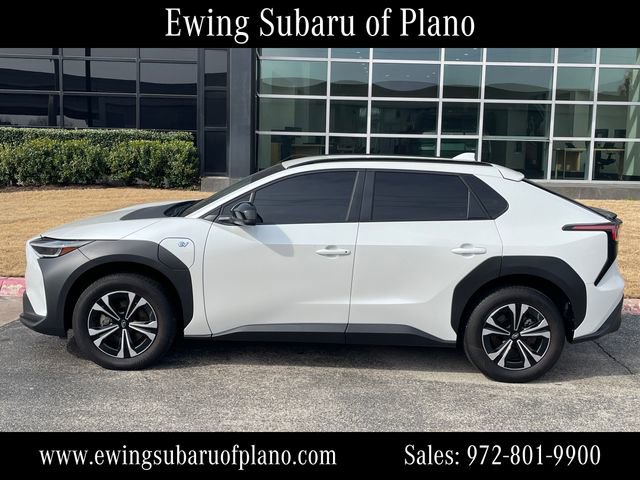 Used 2025 Subaru Solterra Premium w/ Premium Convenience Package image 3