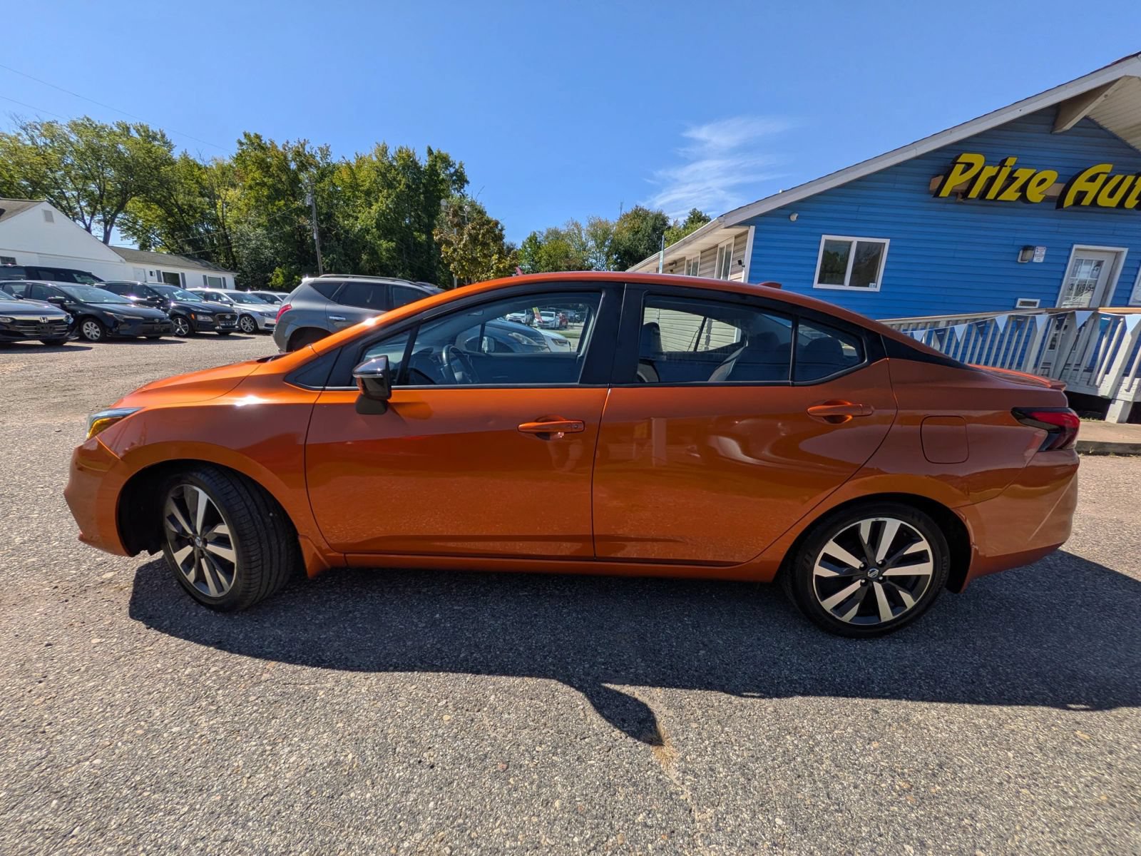 Used 2021 Nissan Versa SR w/ Convenience Package FWD image 3