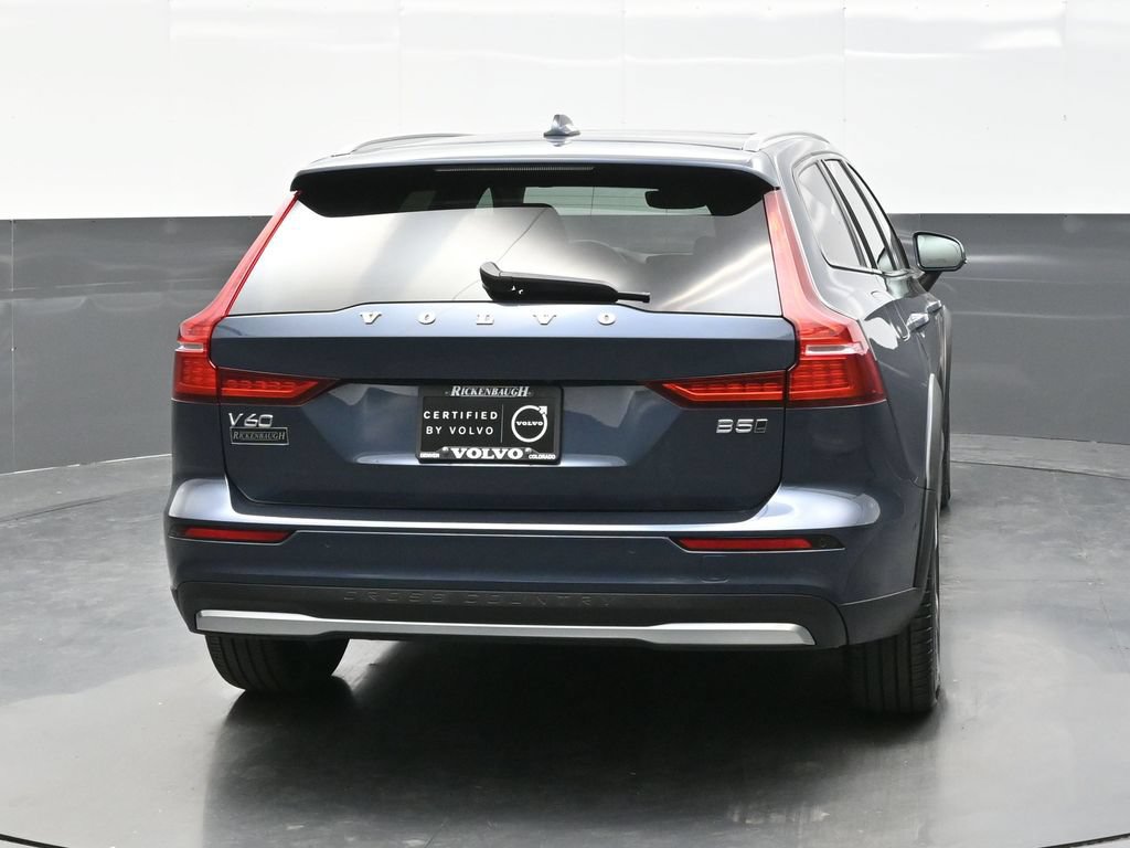 Used 2026 Volvo V60 B5 Cross Country Plus AWD/4WD image 6