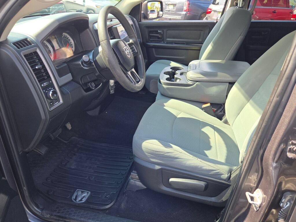 Certified 2018 RAM 1500 Express AWD/4WD image 26