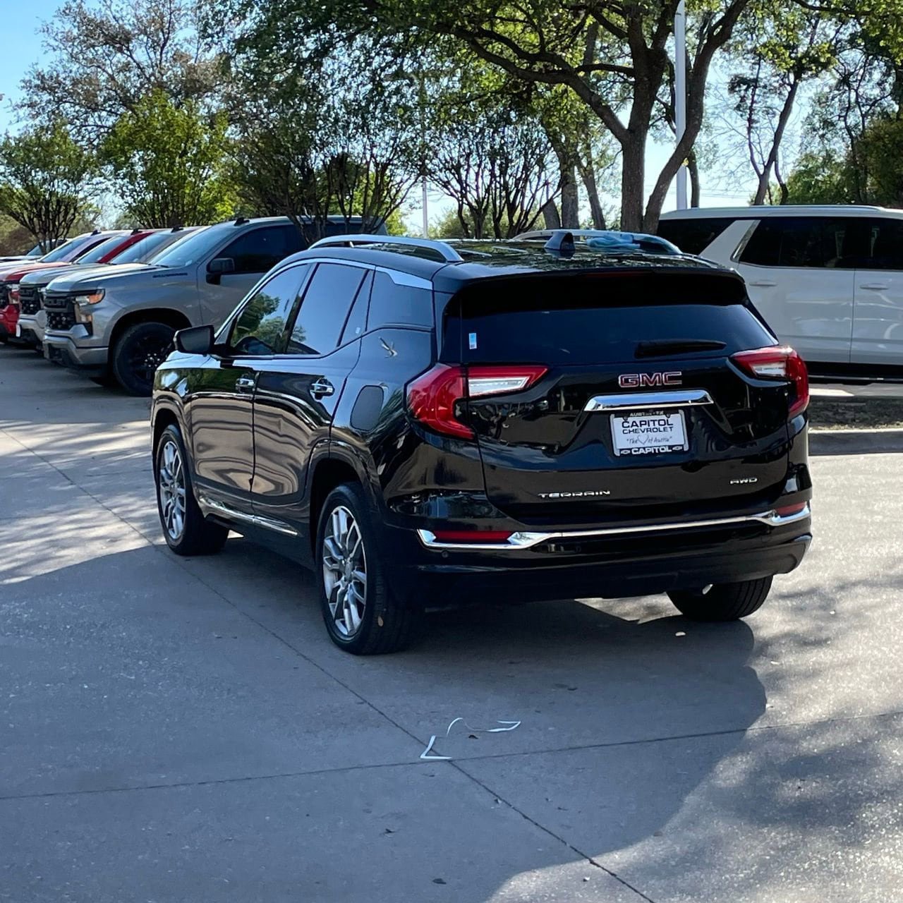 Used 2022 GMC Terrain Denali w/ LPO, Cargo Package image 4