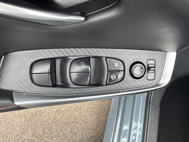 Used 2025 Nissan Sentra SR FWD image 7