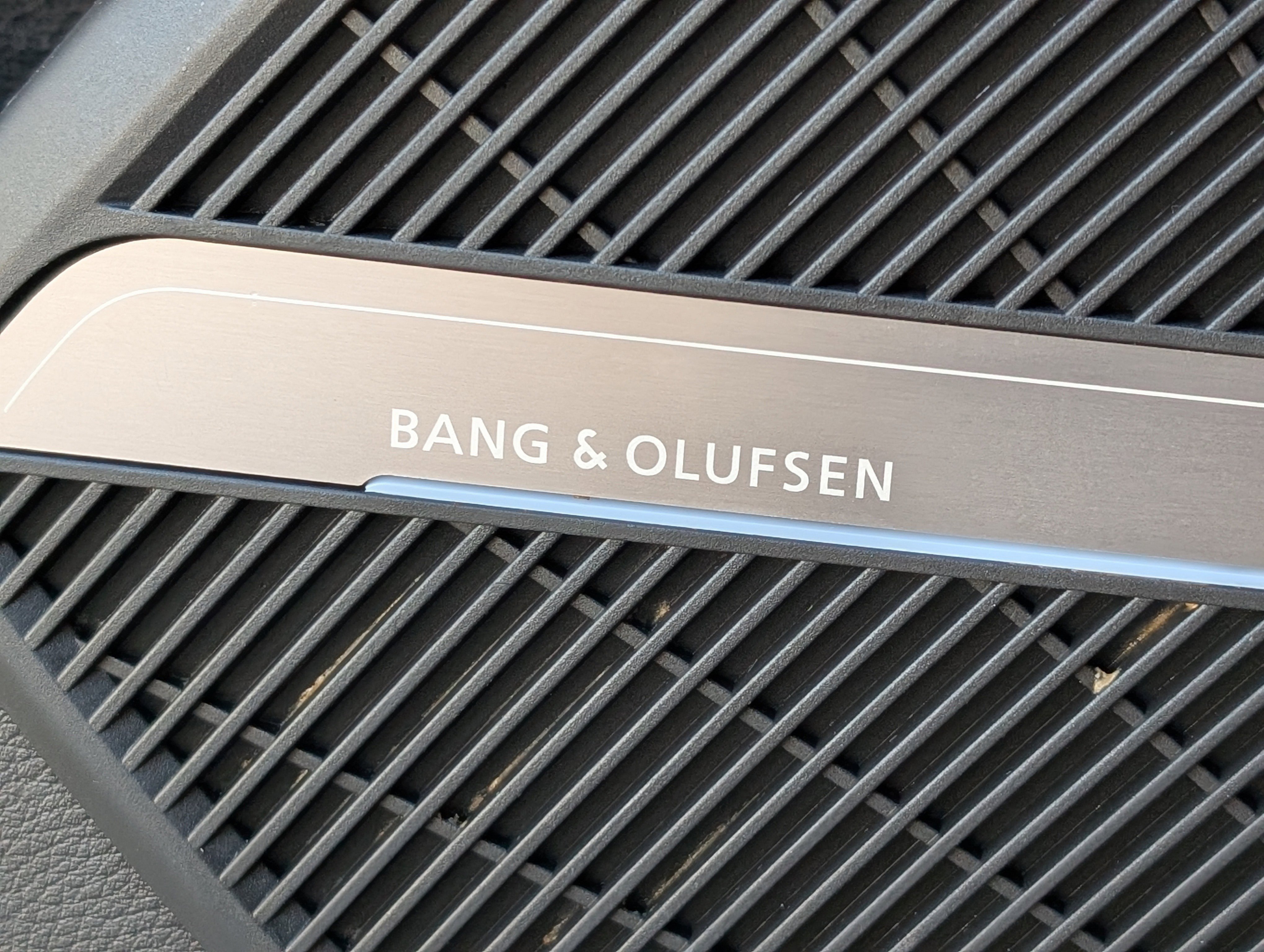 Used 2024 Audi Q5 e Premium Plus w/ Premium Plus Package image 37