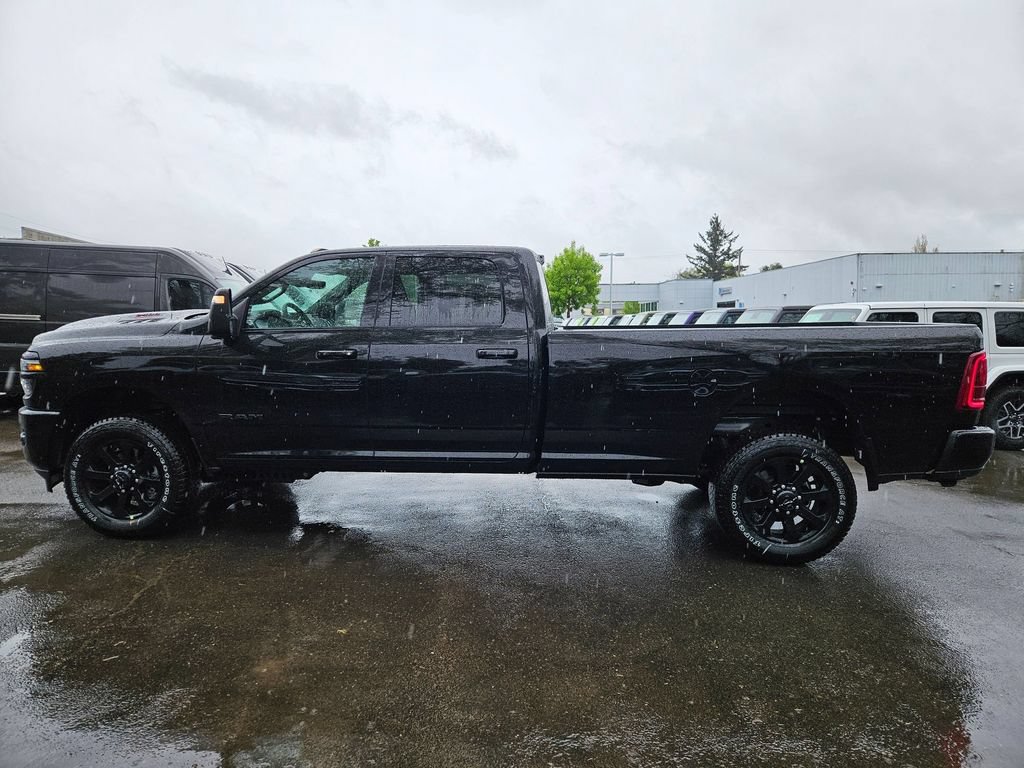 New 2026 RAM 2500 Laramie w/ Night Edition AWD/4WD image 4