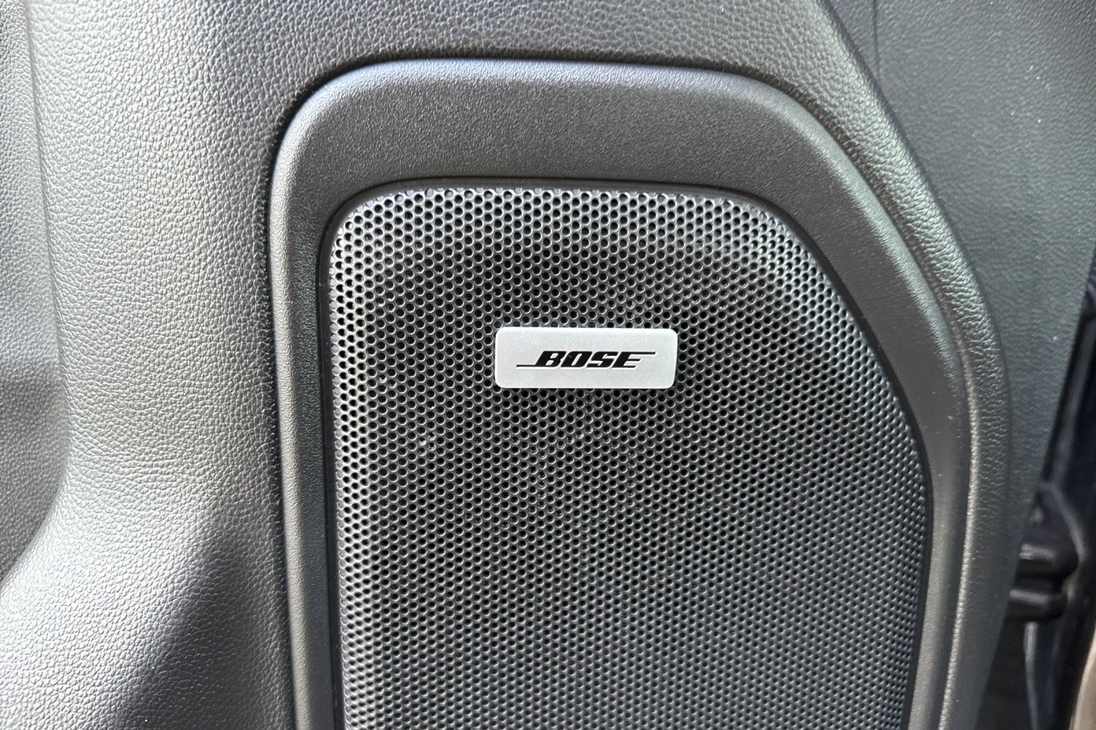 Used 2019 Chevrolet Silverado 1500 LTZ w/ LTZ Convenience Package image 11