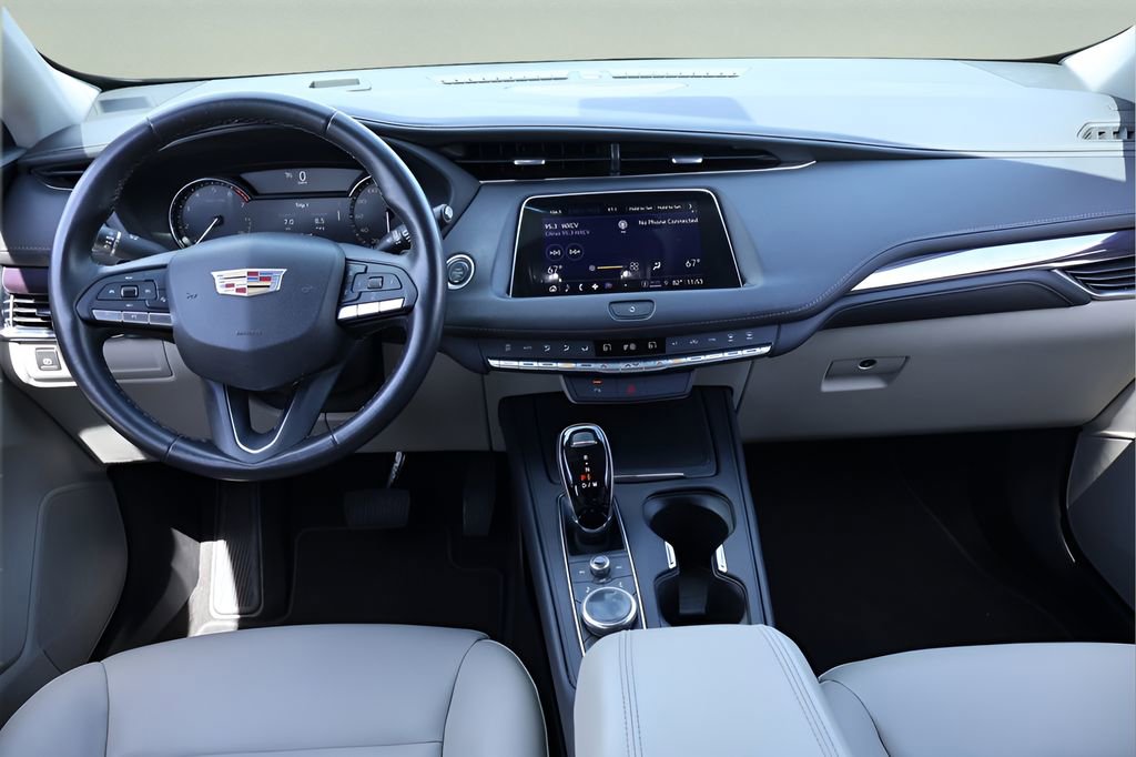 Used 2022 Cadillac XT4 Luxury image 13