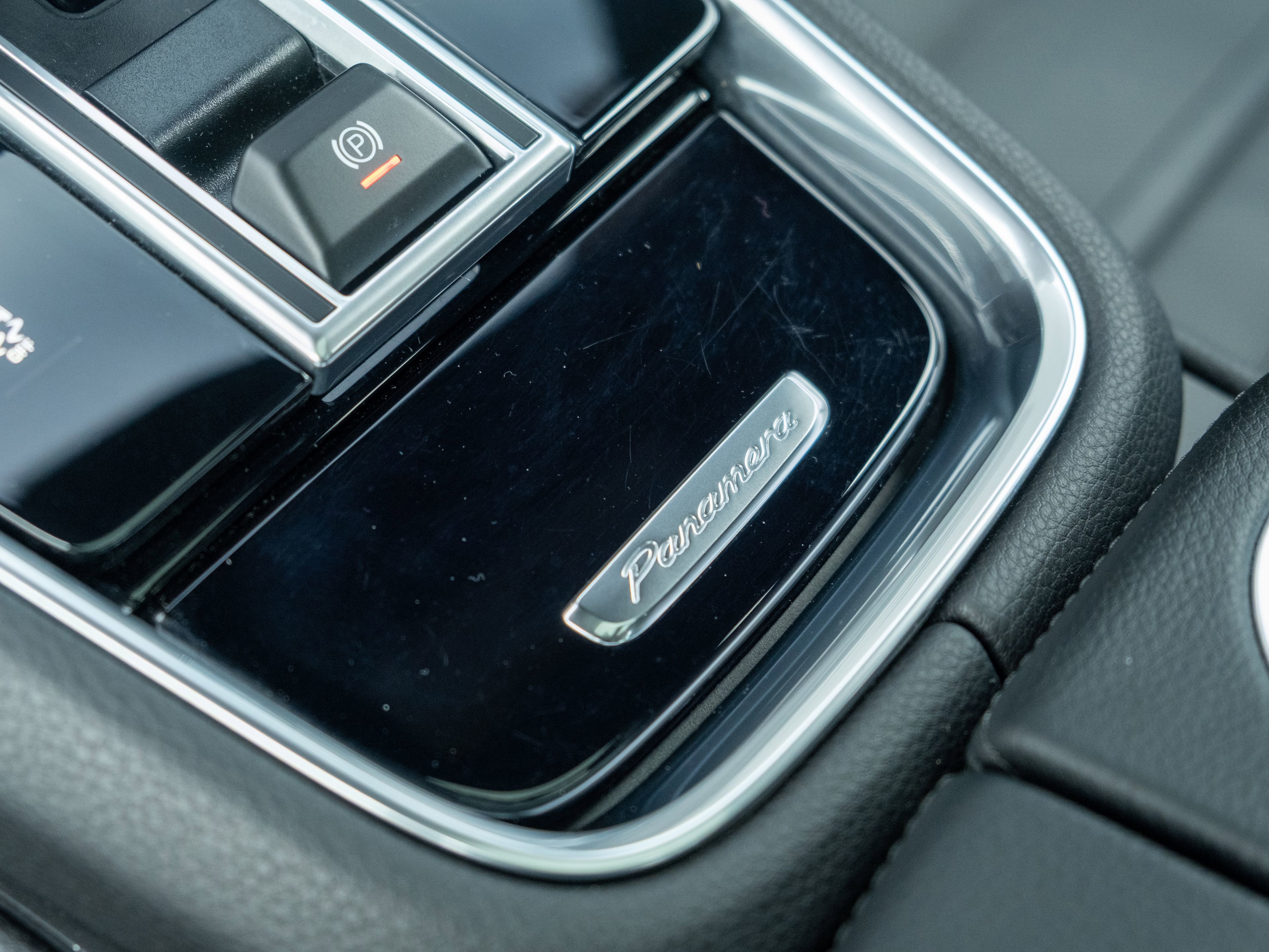 Certified 2022 Porsche Panamera 4 Platinum Edition AWD/4WD image 28