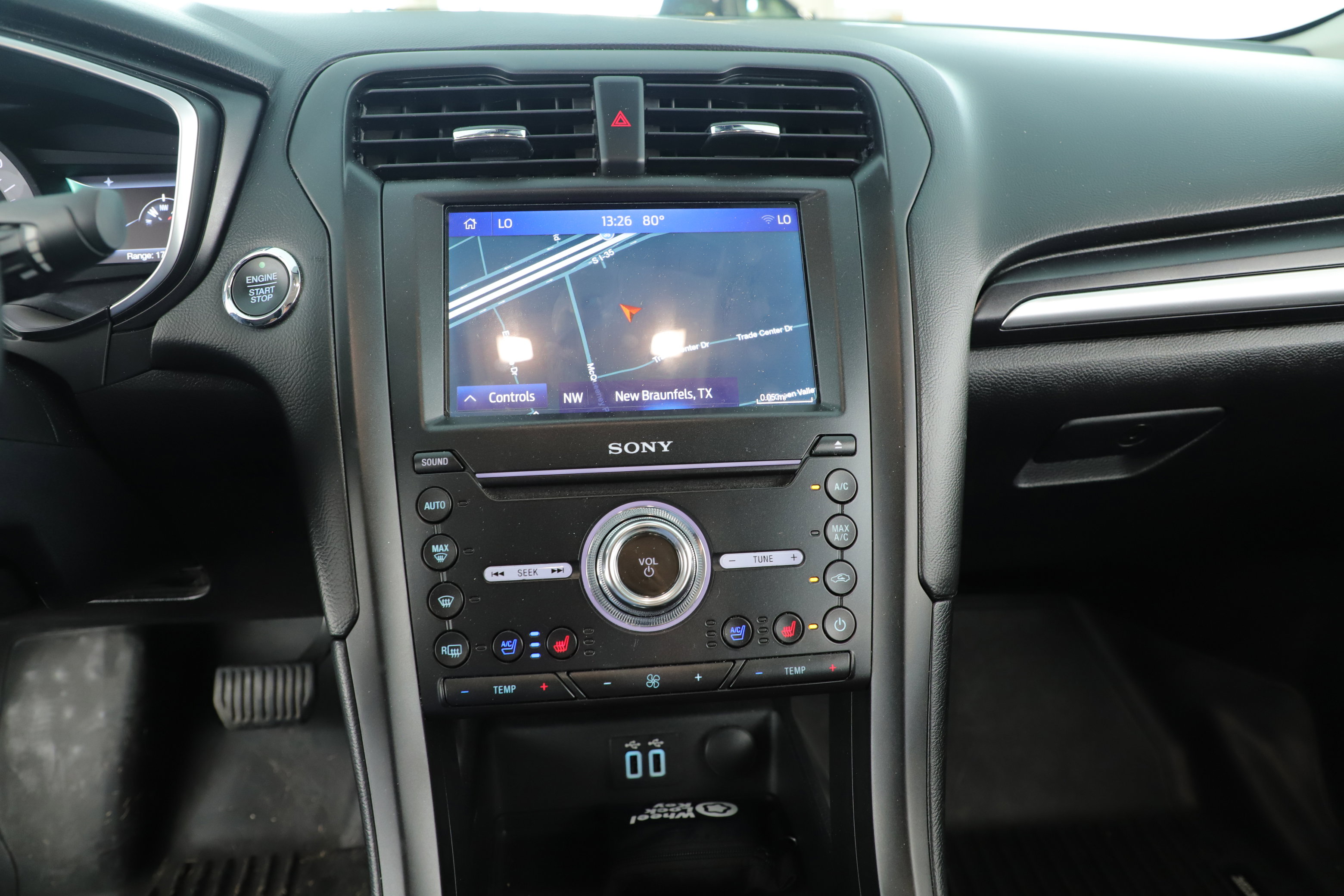 Used 2019 Ford Fusion Titanium image 7