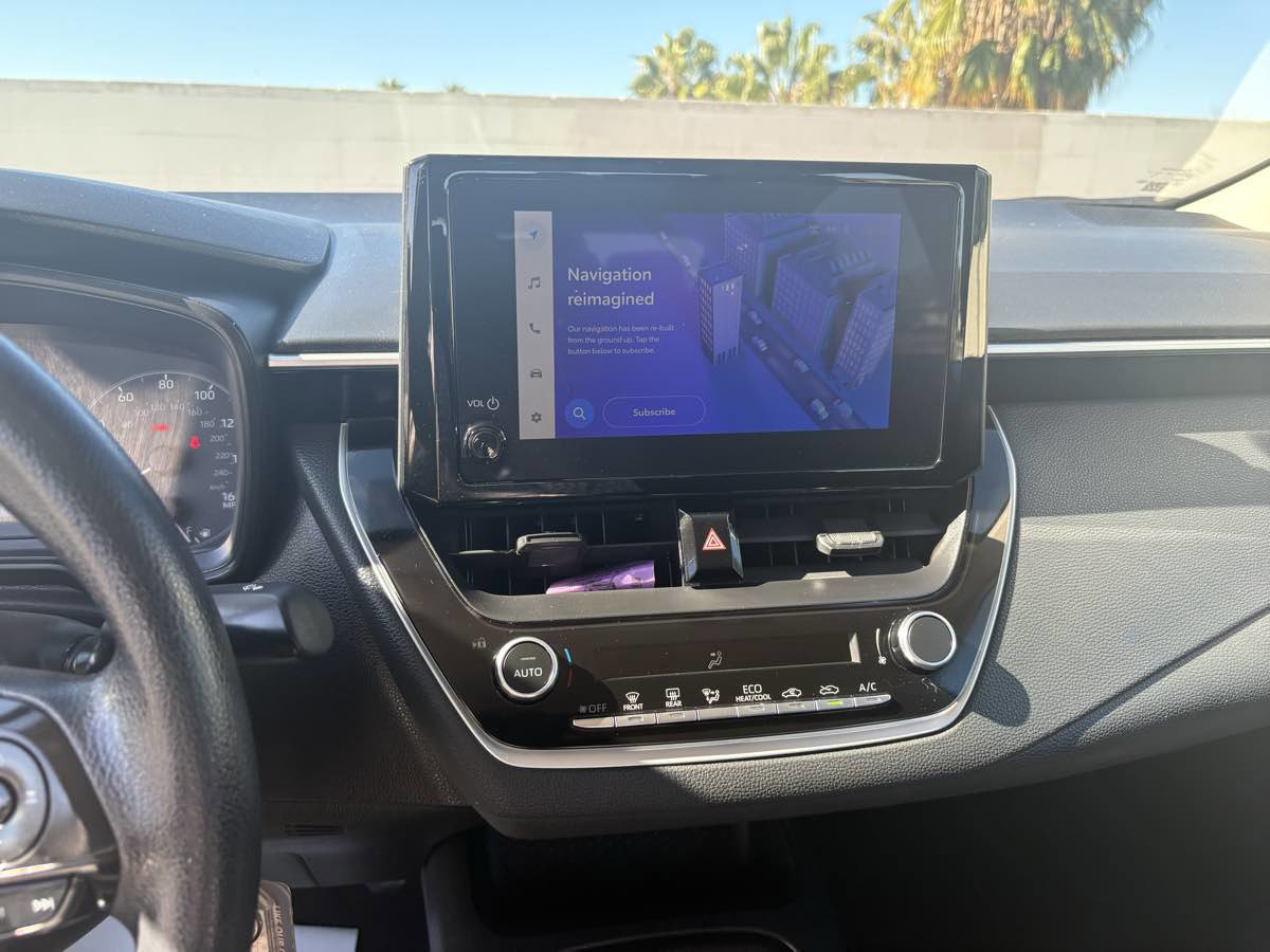 Used 2024 Toyota Corolla LE image 25