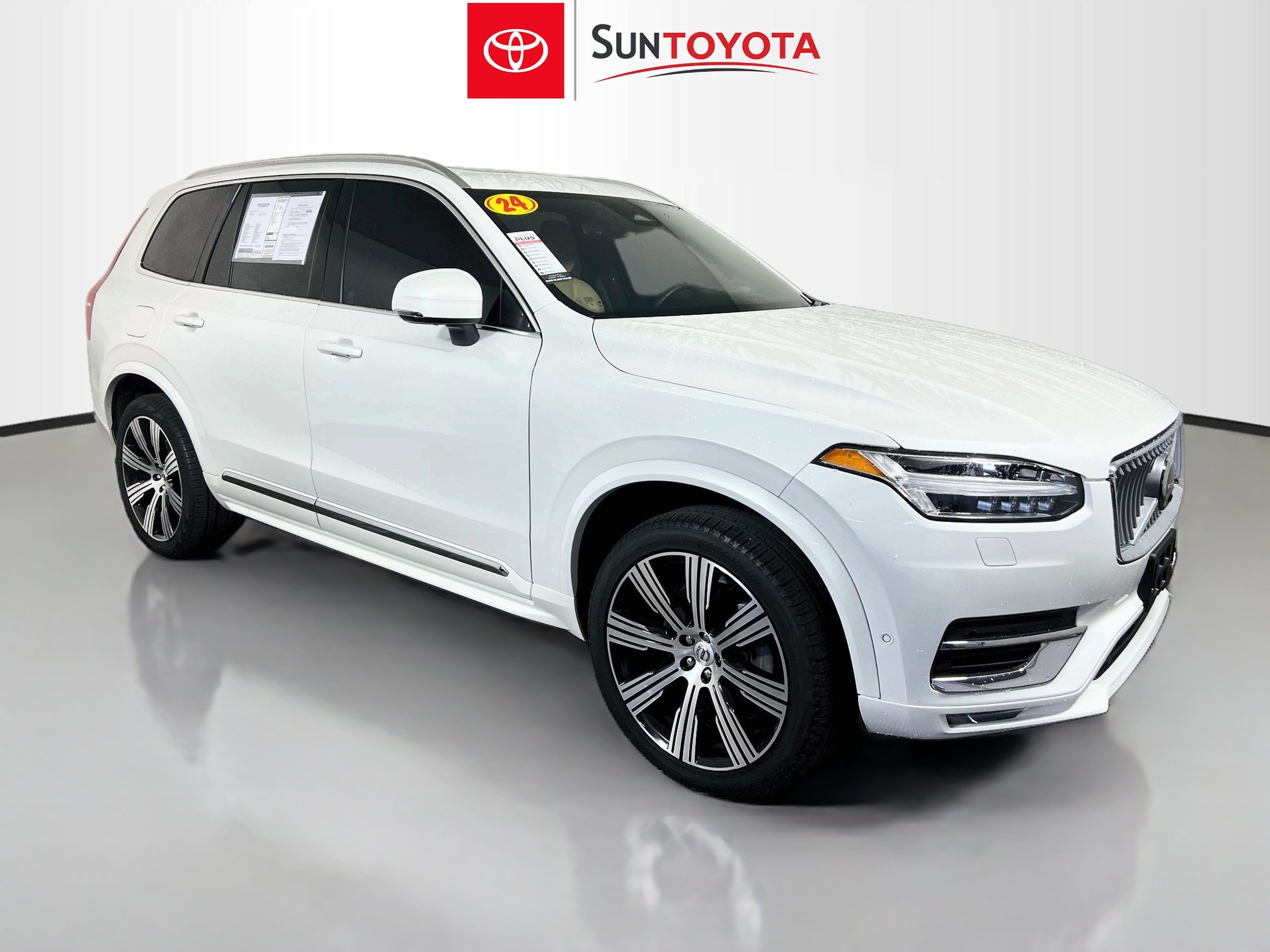 Used 2024 Volvo XC90 B6 Ultimate w/ Protection Package AWD/4WD image 1