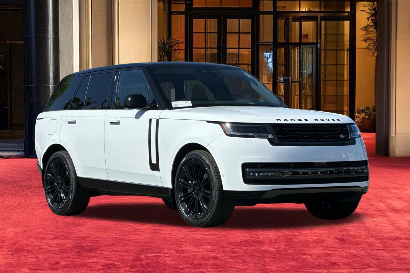 New 2026 Land Rover Range Rover SE image 8
