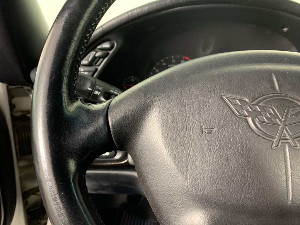 Used 1999 Chevrolet Corvette Convertible w/ Memory Pkg image 19