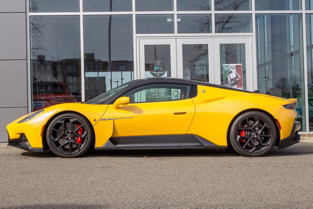 Used 2022 Maserati MC20 Coupe RWD image 8