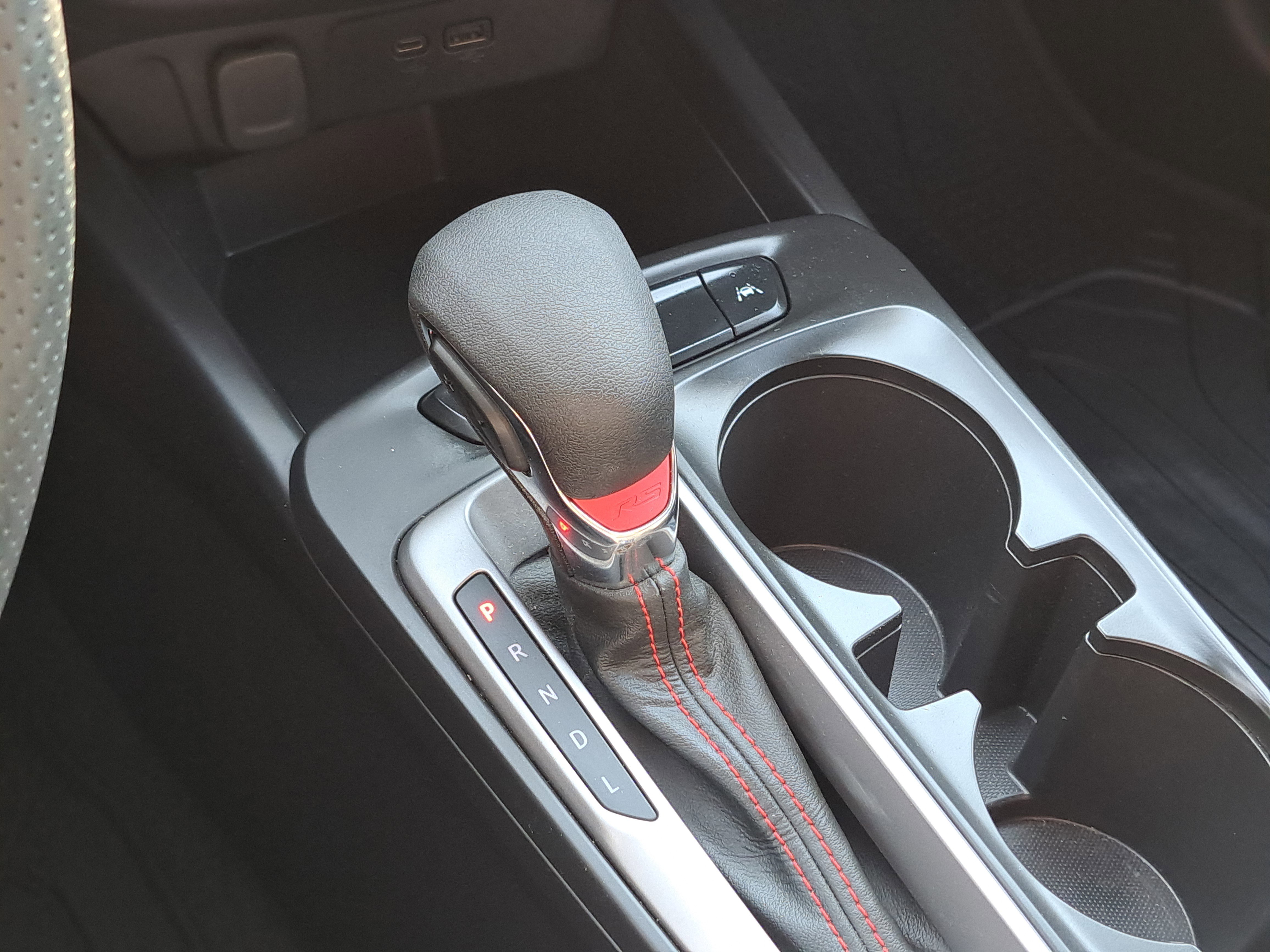 Used 2024 Chevrolet Trax RS w/ Sunroof Package image 22