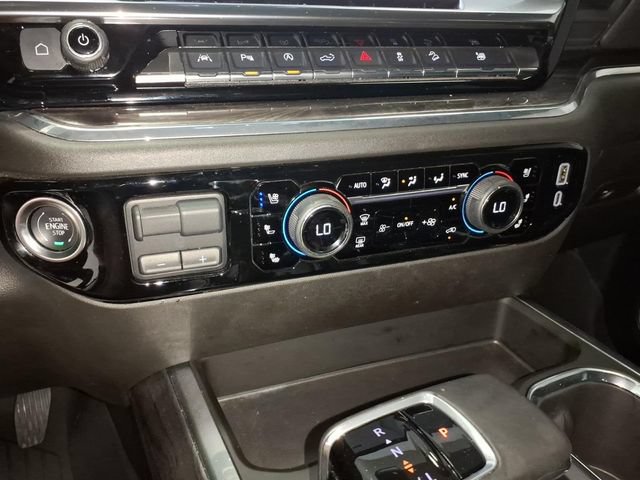 Used 2025 Chevrolet Silverado 1500 LTZ AWD/4WD image 24