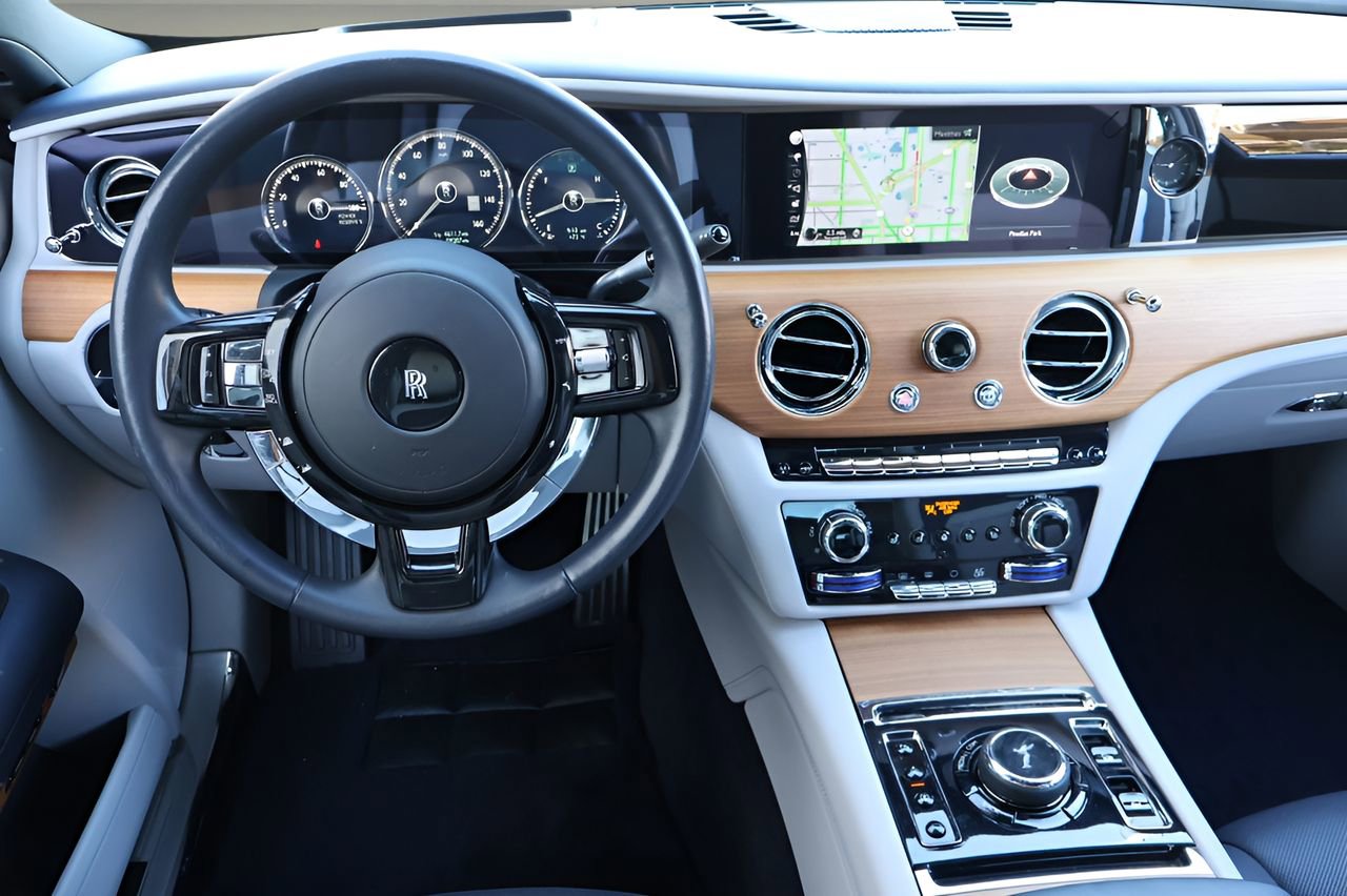 Certified 2021 Rolls-Royce Ghost AWD/4WD image 18
