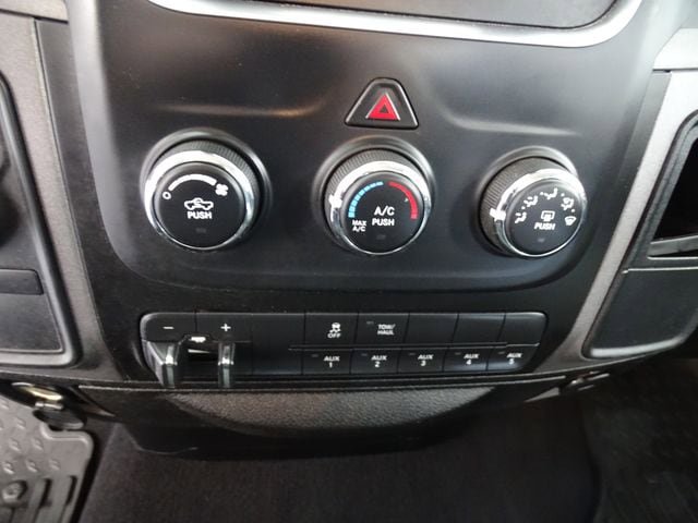 Used 2018 RAM 3500 Tradesman w/ Chrome Appearance Group image 9
