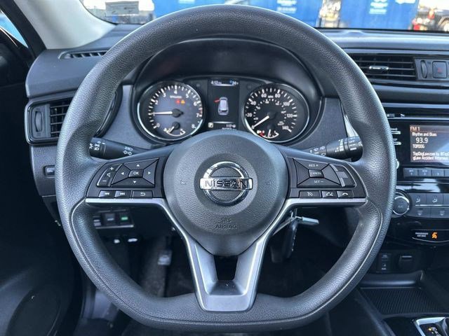 Used 2017 Nissan Rogue S image 27