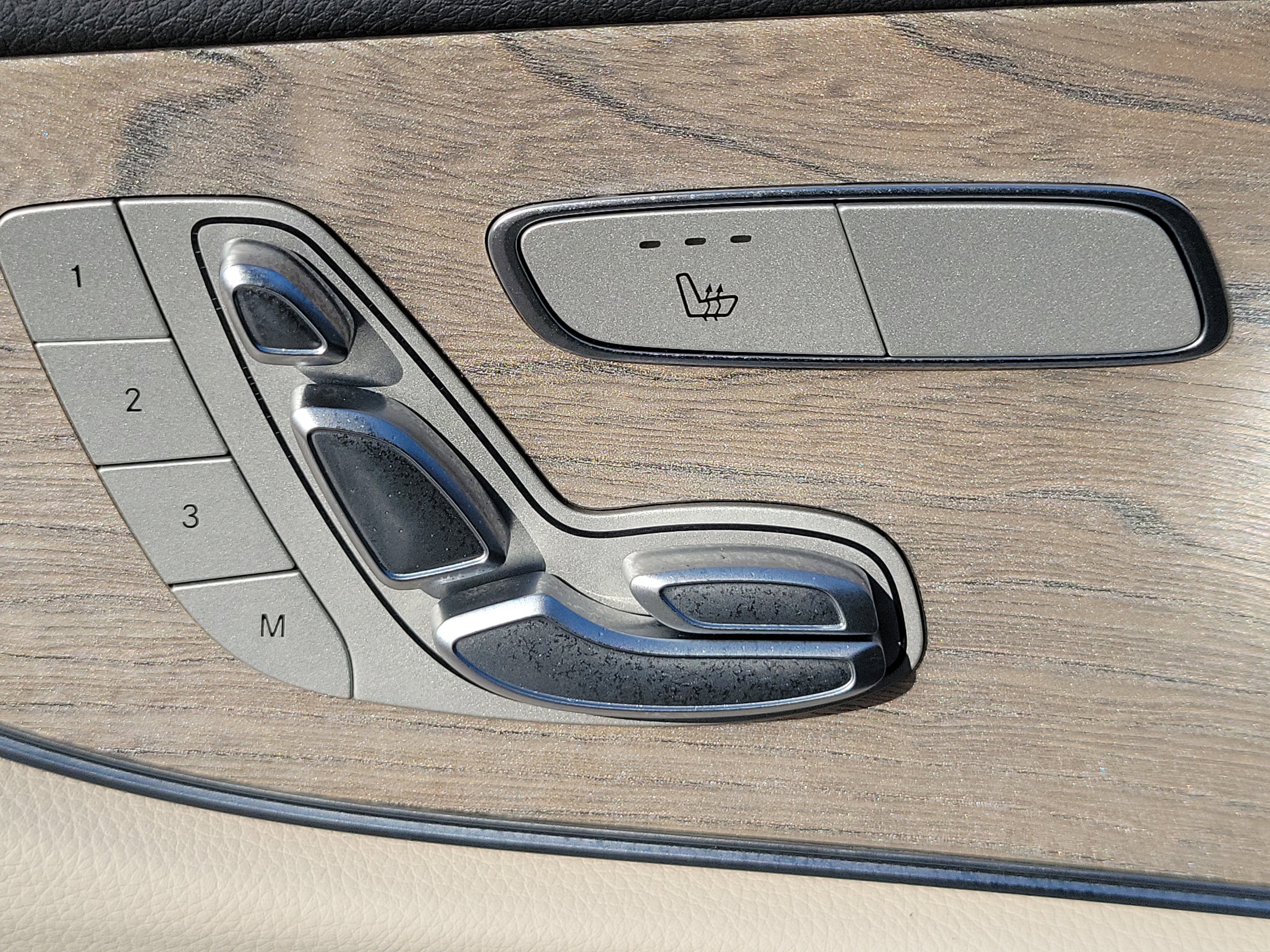 Used 2022 Mercedes-Benz E 450 Coupe image 17