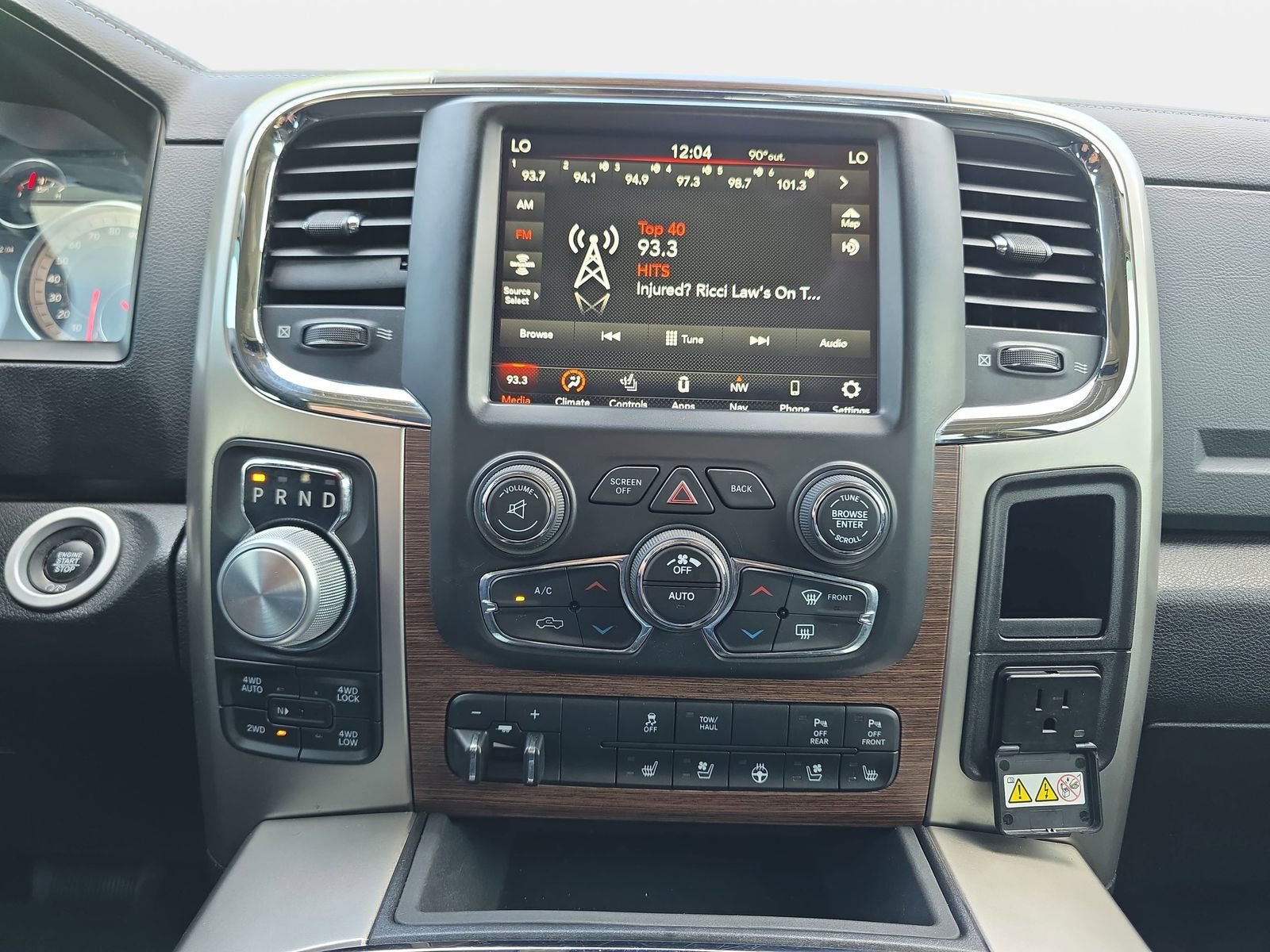 Used 2018 RAM 1500 Laramie w/ Convenience Group image 20