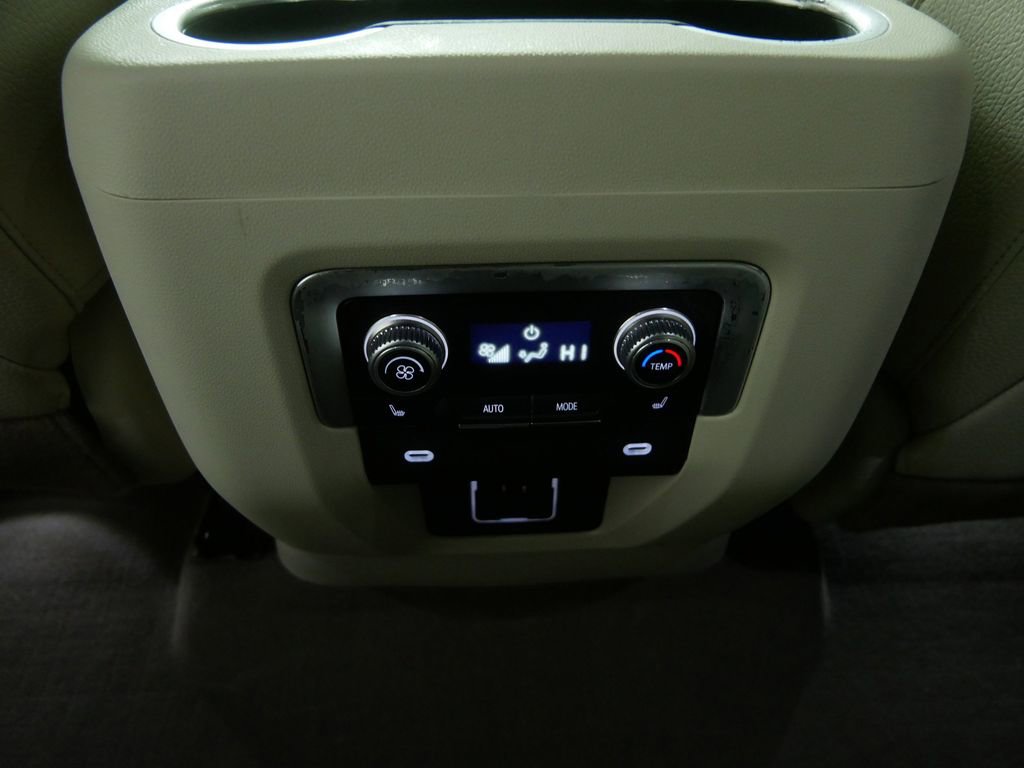 Used 2023 GMC Yukon XL Denali w/ Max Trailering Package image 21