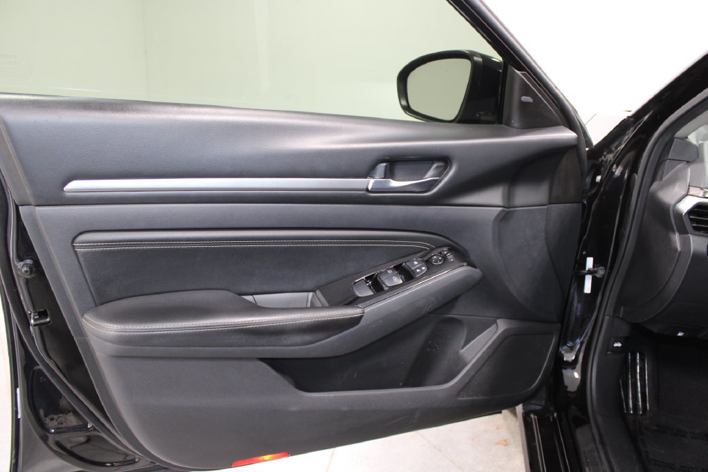 Used 2021 Nissan Altima 2.5 SL FWD image 16