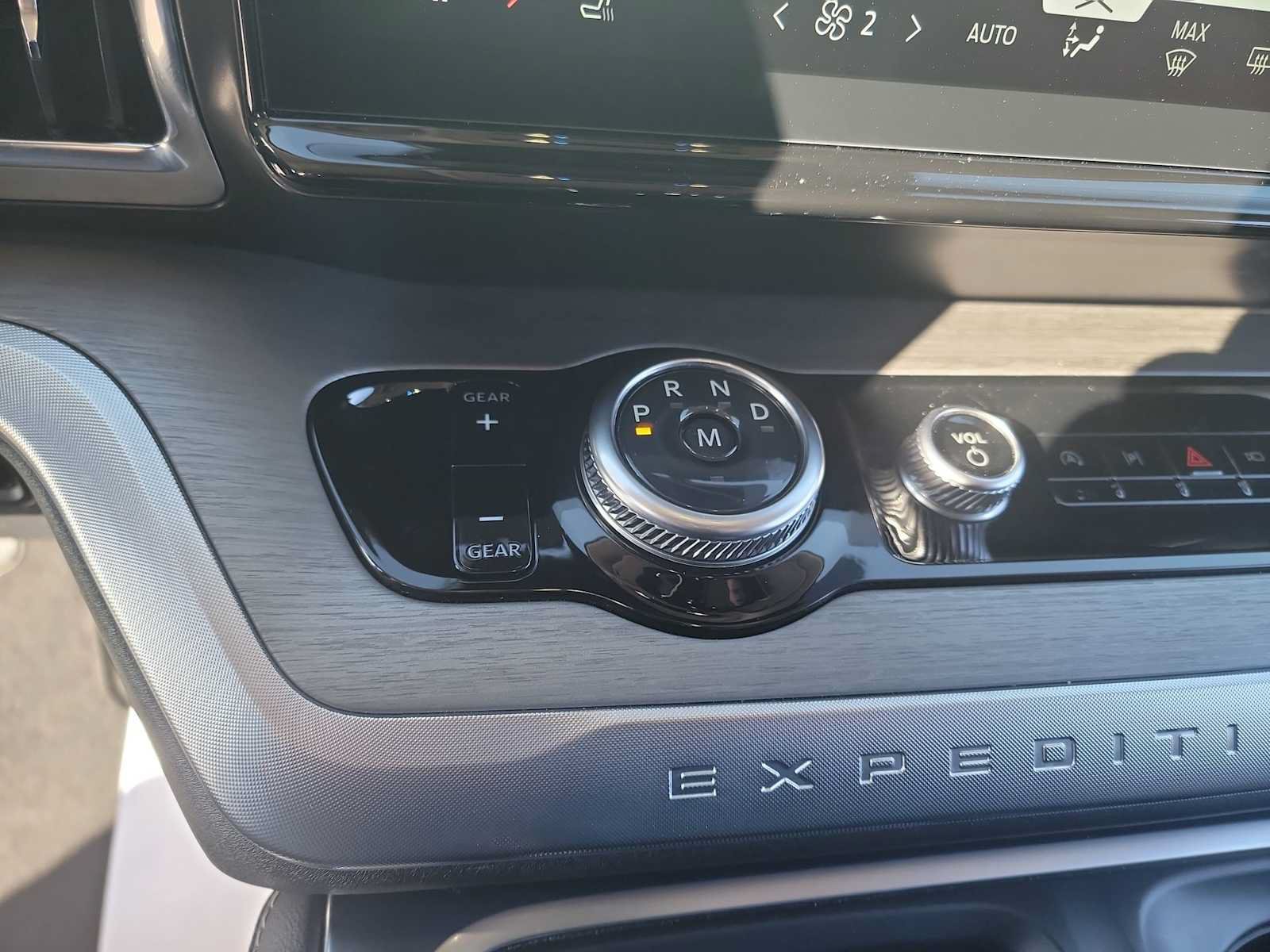 Used 2025 Ford Expedition Max Platinum AWD/4WD image 20