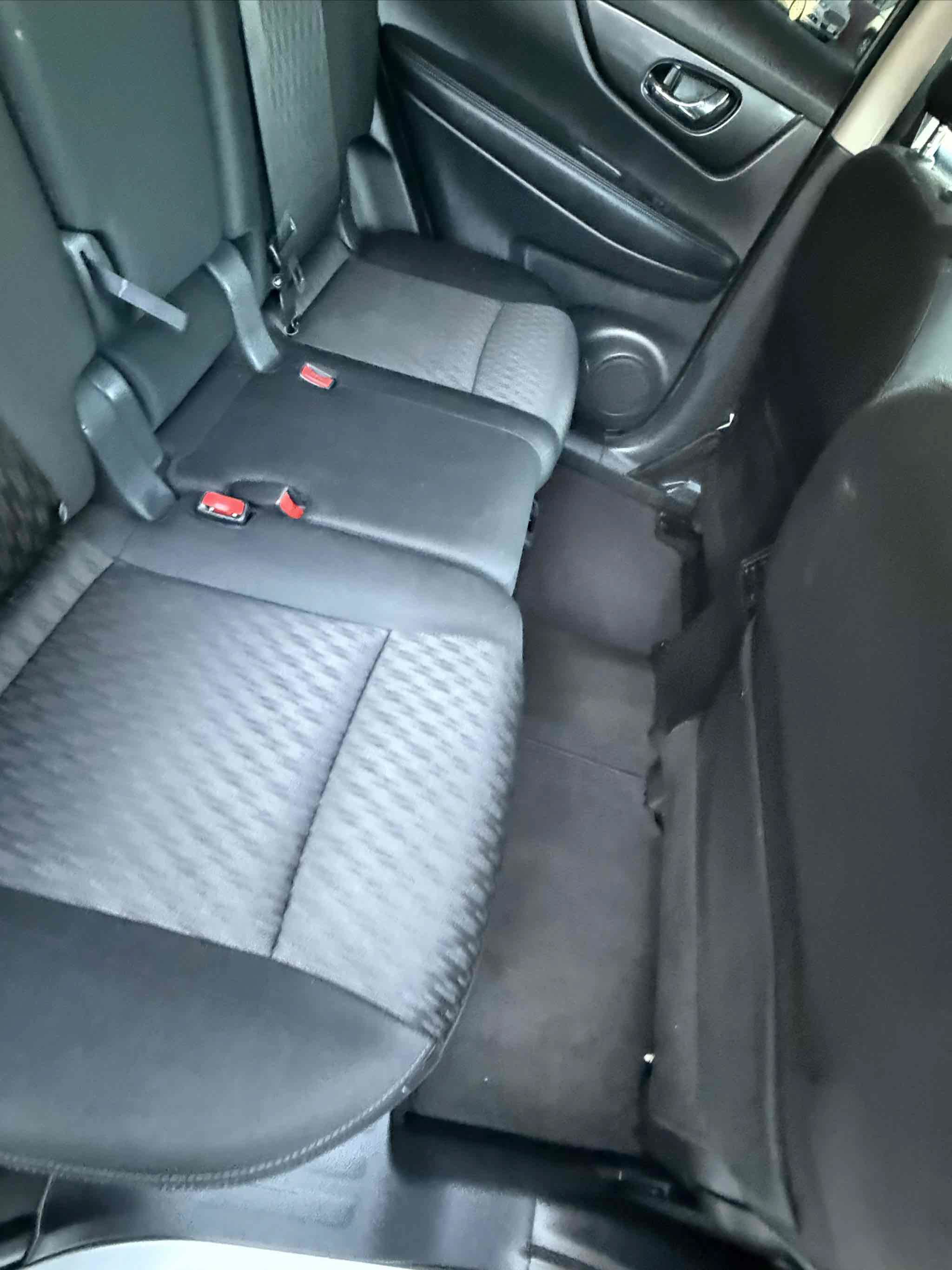 Used 2017 Nissan Rogue SV FWD image 54