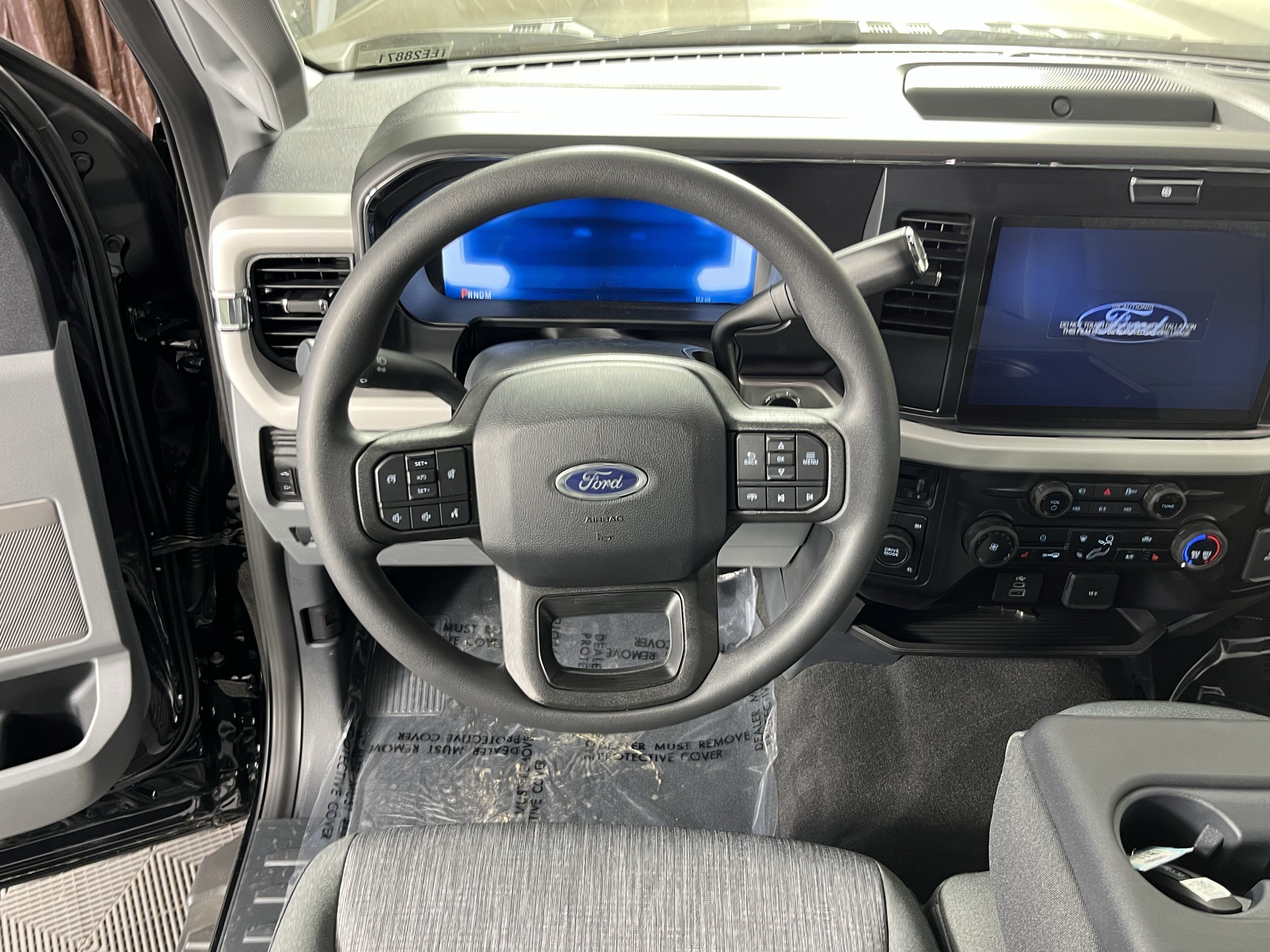 New 2026 Ford F250 XLT w/ XLT Premium Package AWD/4WD image 11