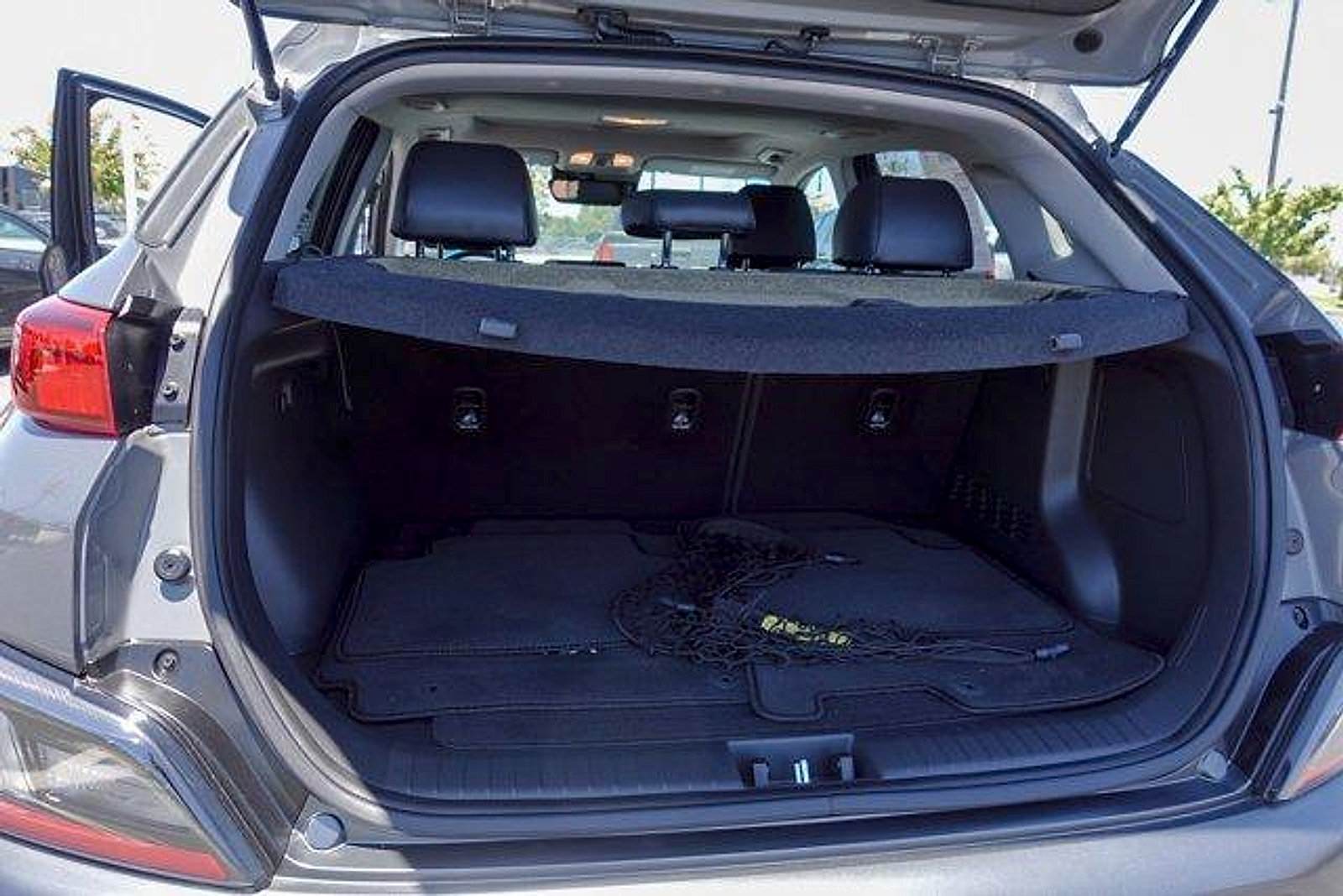 Used 2023 Hyundai Kona Limited FWD image 30