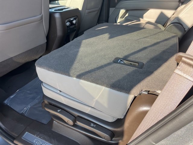 Used 2021 GMC Yukon SLT w/ SLT Premium Package image 44