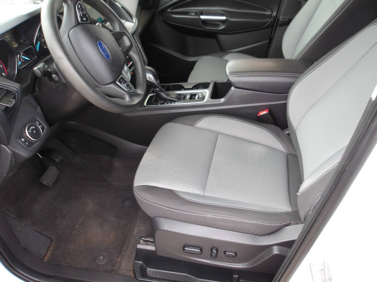 Used 2019 Ford Escape SE AWD/4WD image 6