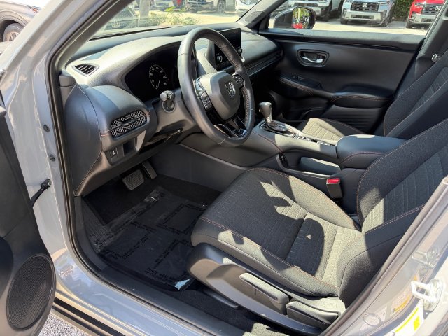 Used 2025 Honda HR-V Sport image 12