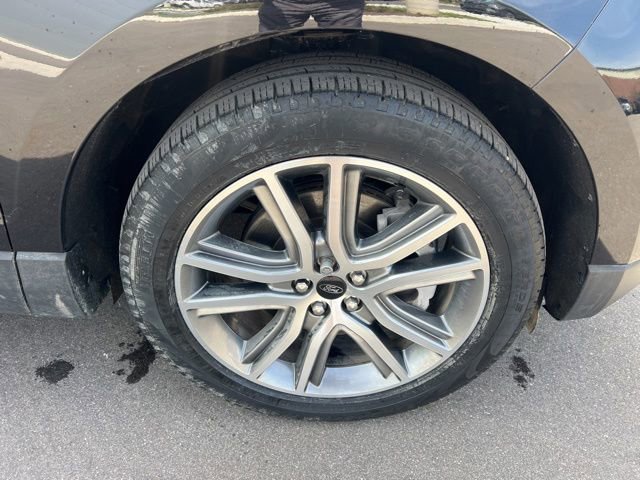 Used 2024 Ford Edge Titanium AWD/4WD image 9
