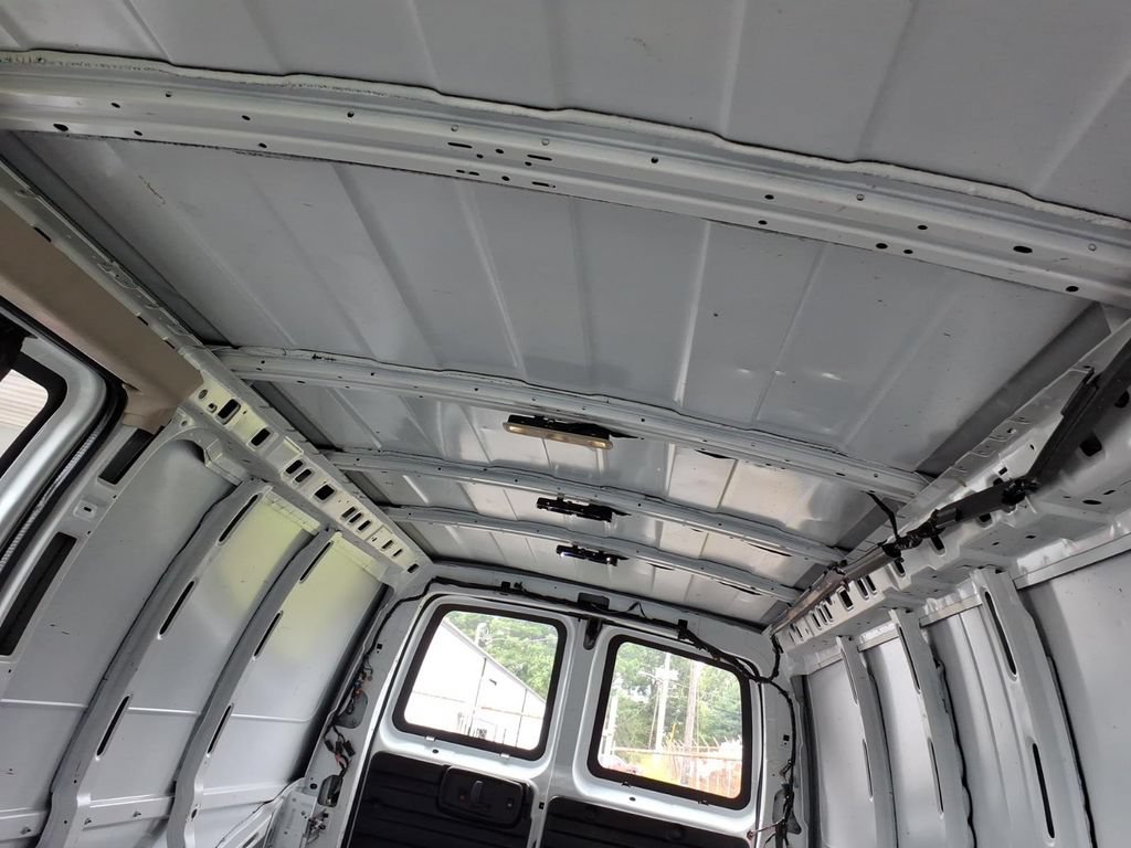 Used 2021 GMC Savana 2500 Extended w/ Driver Convenience Package RWD image 26