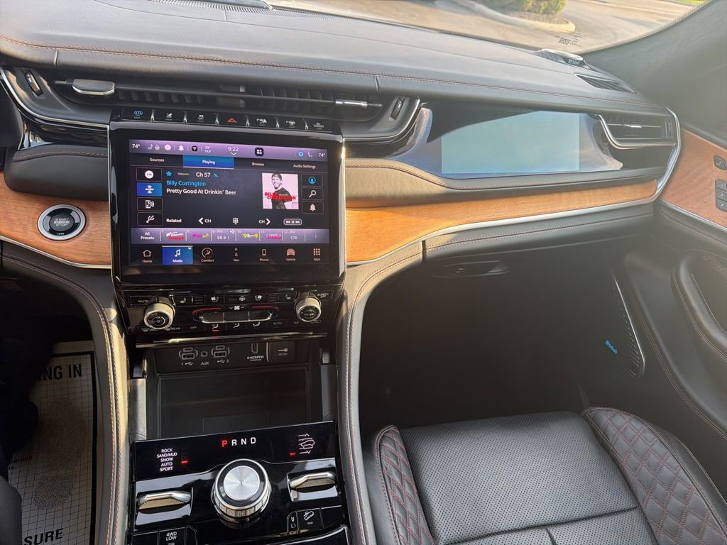 Used 2022 Jeep Grand Cherokee Summit image 30