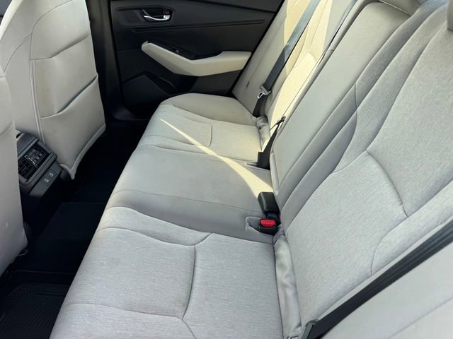 Used 2025 Honda Accord SE image 10