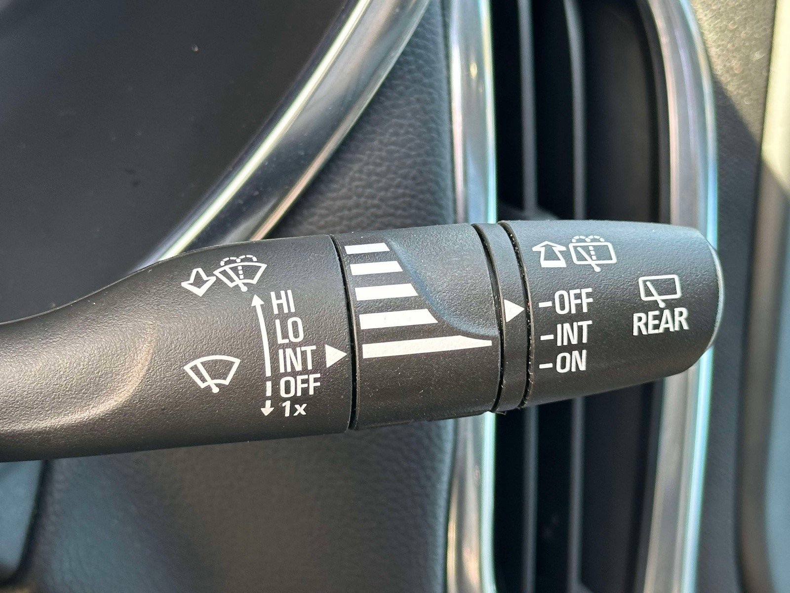 Certified 2024 Chevrolet Equinox LT image 25