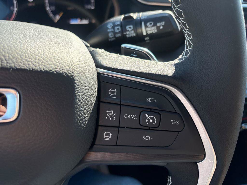 New 2026 Jeep Grand Cherokee L 4WD image 24